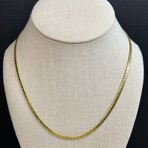 Elegant Gold Chain Necklace